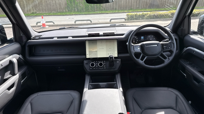 Land Rover Defender 3.0 D350 X-Dynamic HSE 110 5dr Auto Diesel Estate